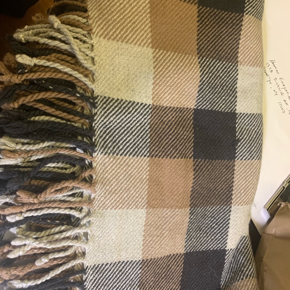 🌷🌷HP 🎉SALE NWT Authentic Coach Scarf - Picture 5 of 13